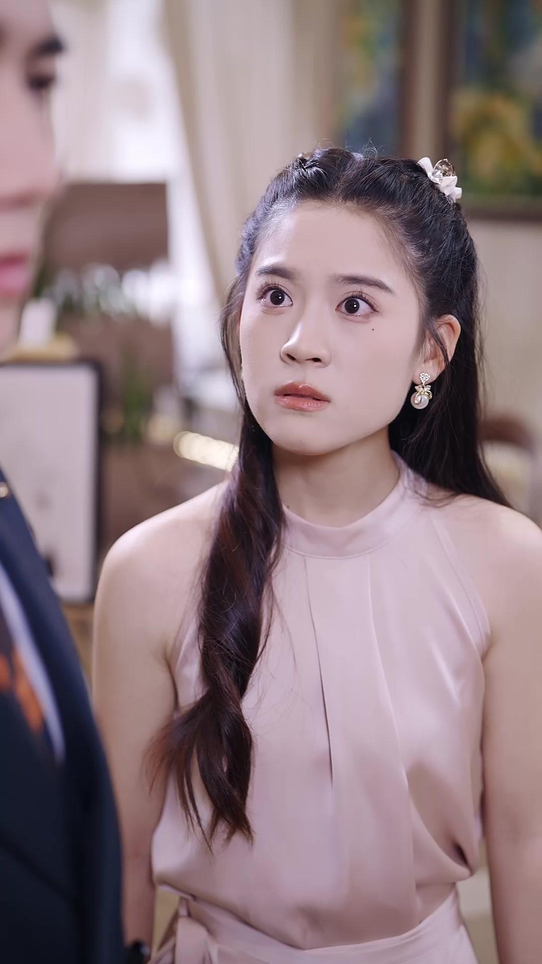 Clingy CEO Won't Let Me Go