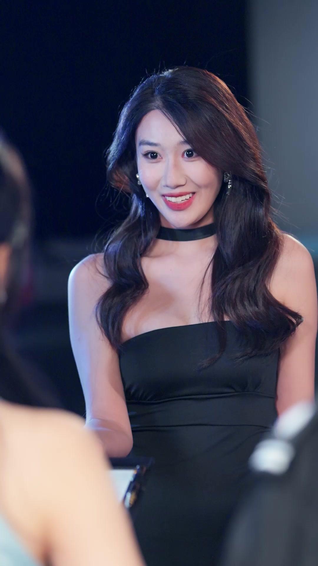 Dusta Terbongkar, Cinta Bermahkota