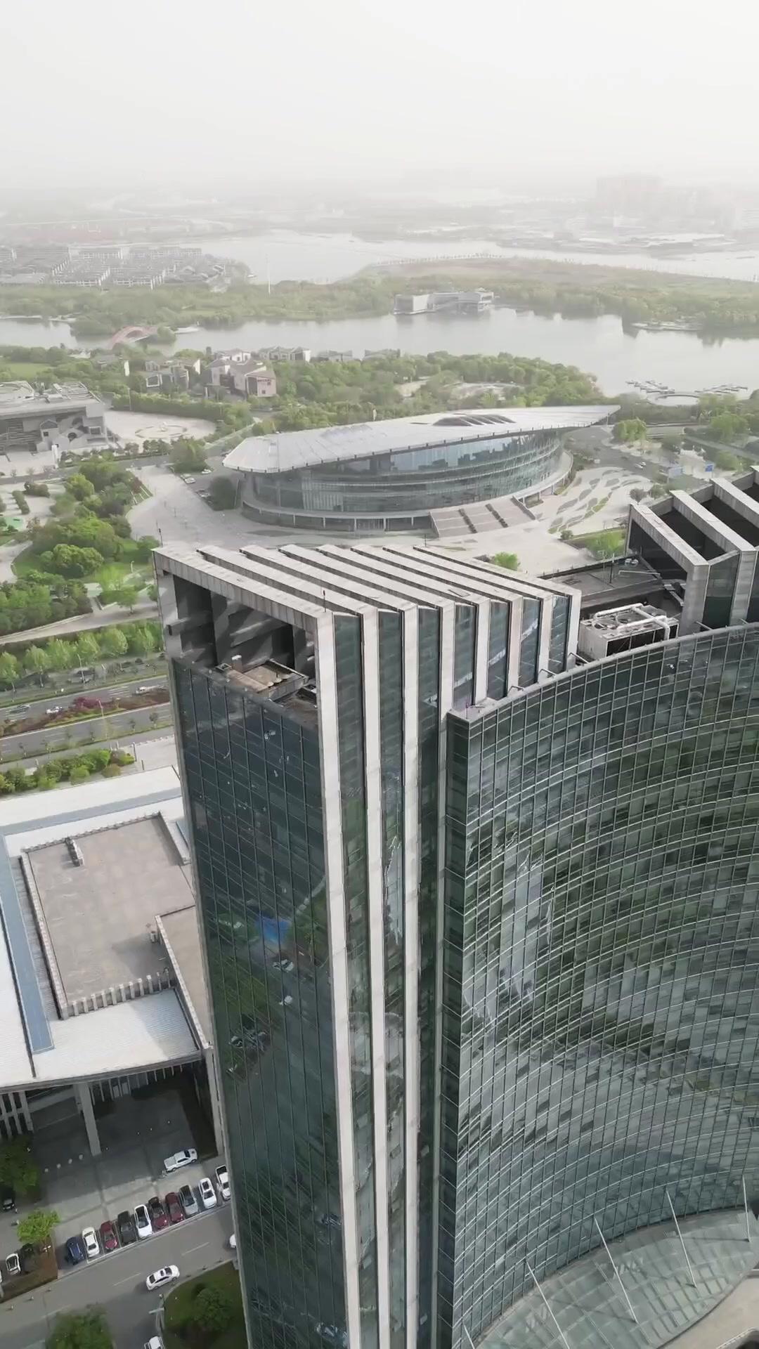  Ratu Perang Terlahir Kembali