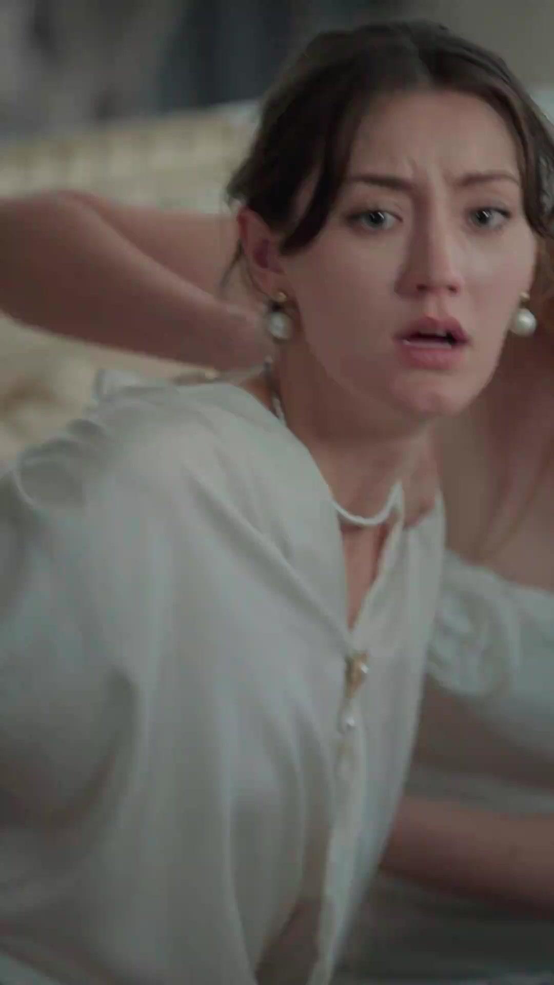 (Dublagem)A Queda da Noiva Mercenária