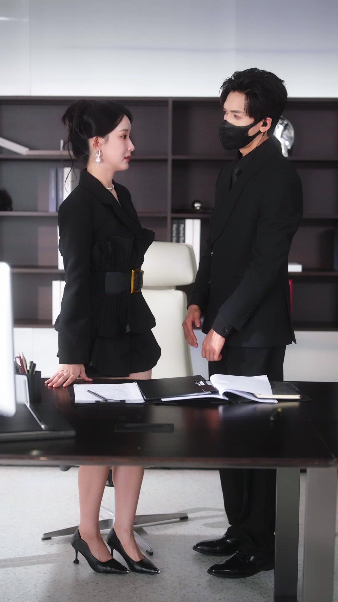  Pengawalku Mencurigakan