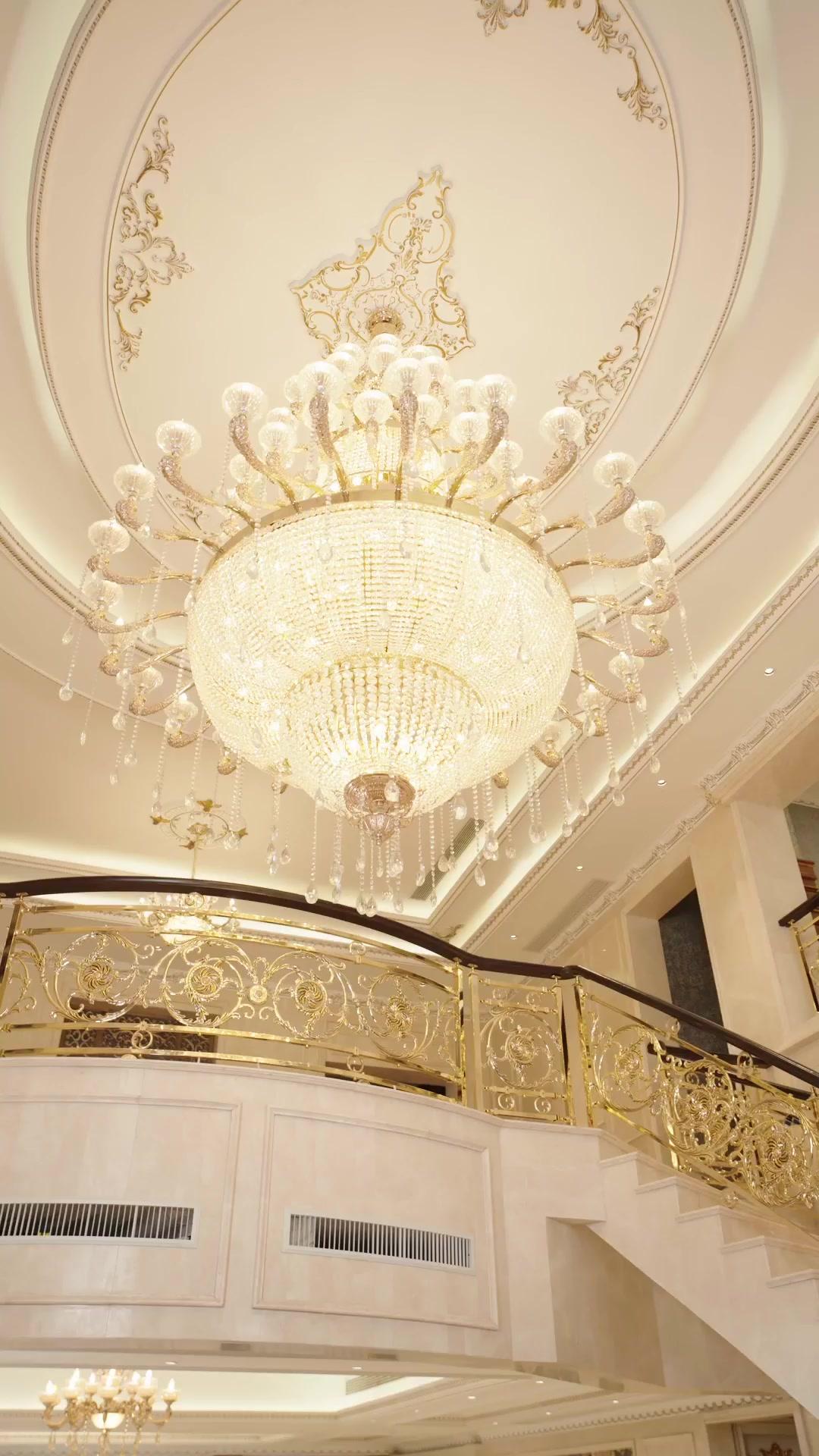 CHOUCHOUNE DE M. HUTIN