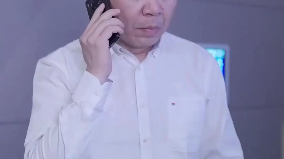 (Sulih Suara) Makin Boros, Rezeki Malah Lancar: Ketika Cinta Datang di Tengah Kekacauan