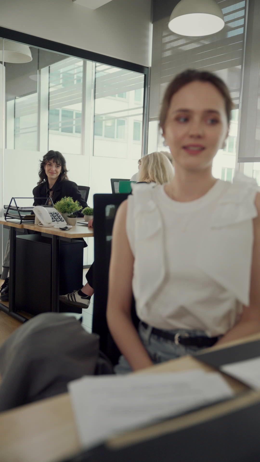 Oops! I Accidentally Married the CEO