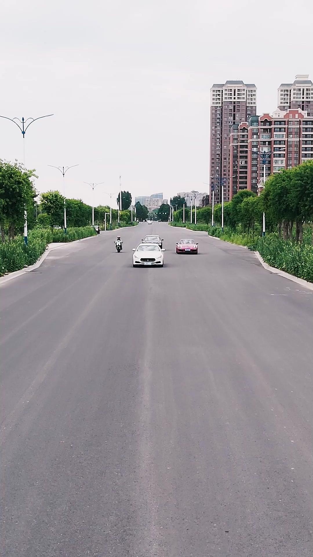 姐姐們別怕，我來啦