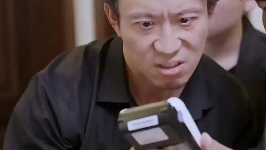 (Sulih suara) Makin Boros, Rezeki Malah Lancar: Ketika Uang Triliunan Jadi Senjata Psikologis