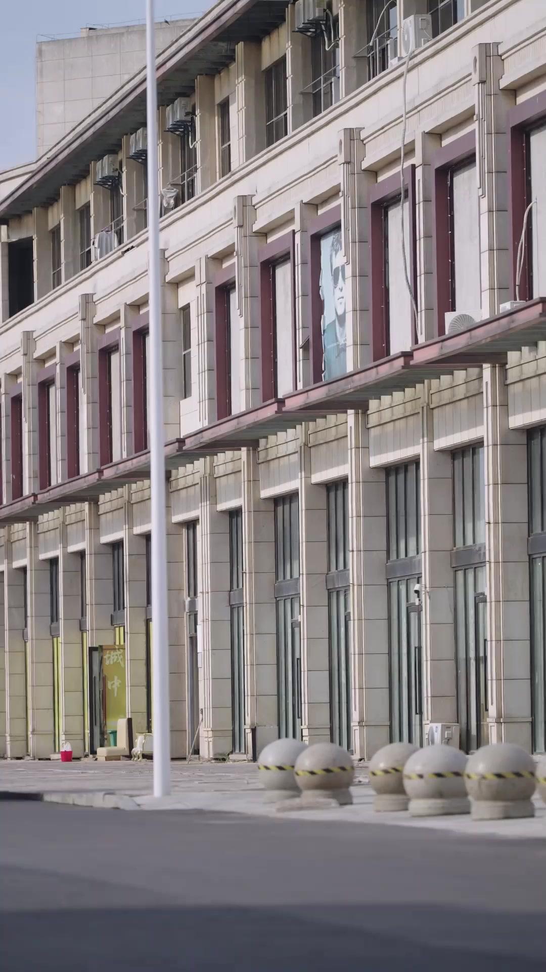 من الكراهية إلى ثلاثة توائم 