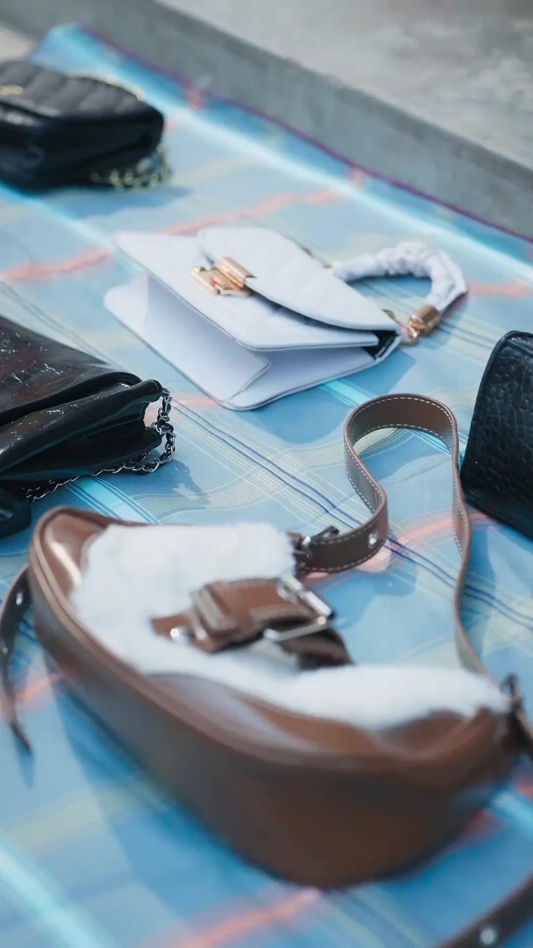 (مدبلج) زوجتي المثالية تمسكت بي