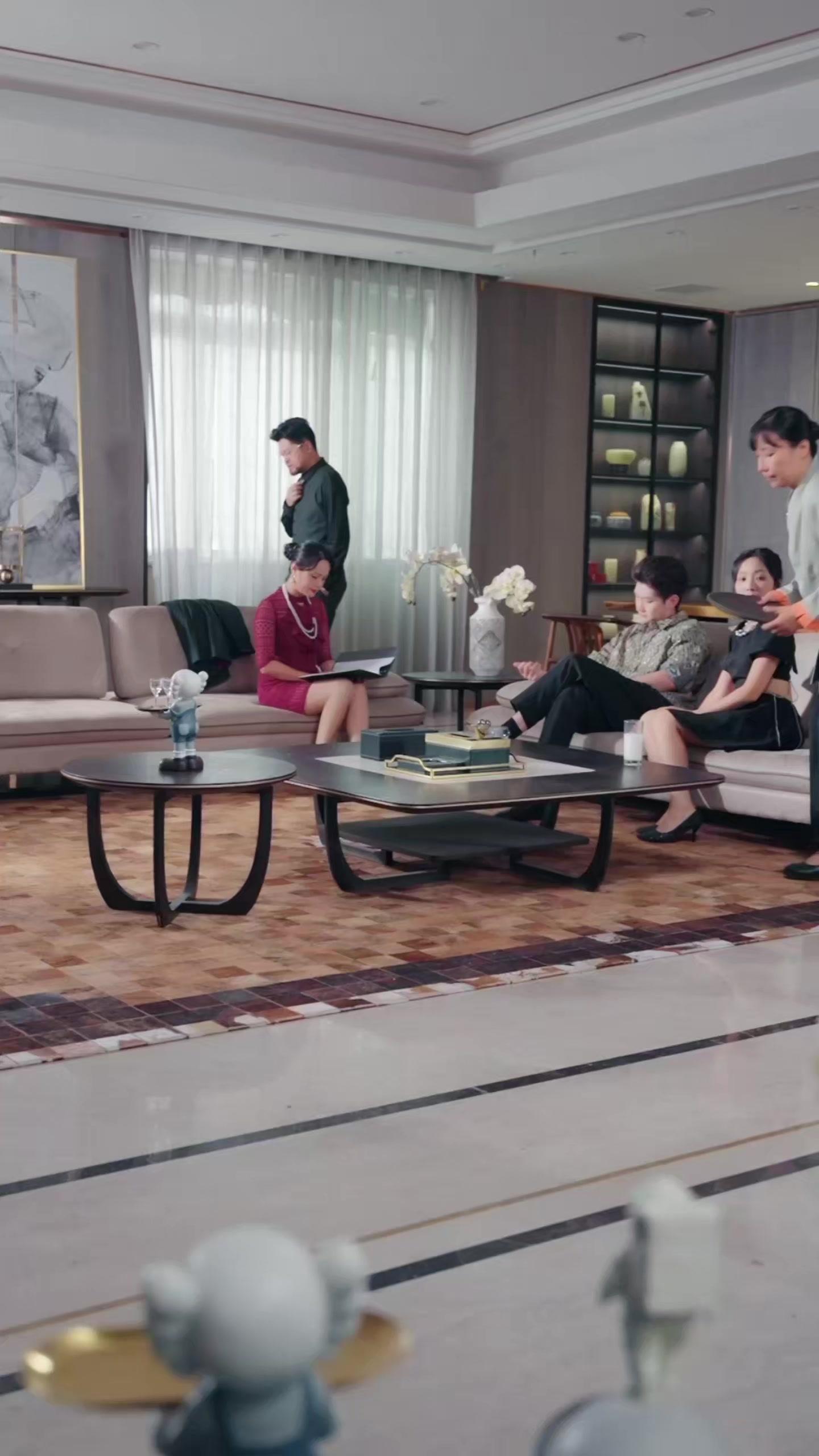 L'EXTRÊME DISCRÉTION