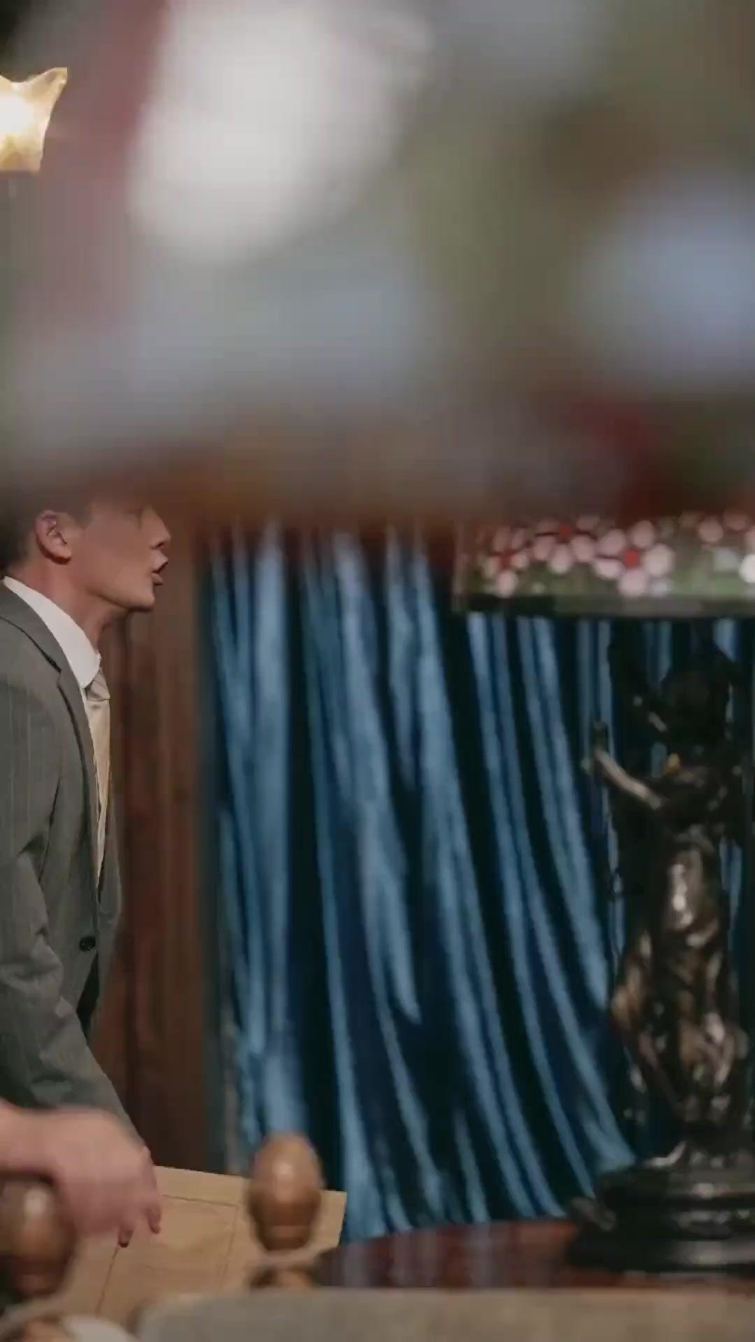 栄光の影に潜む真実