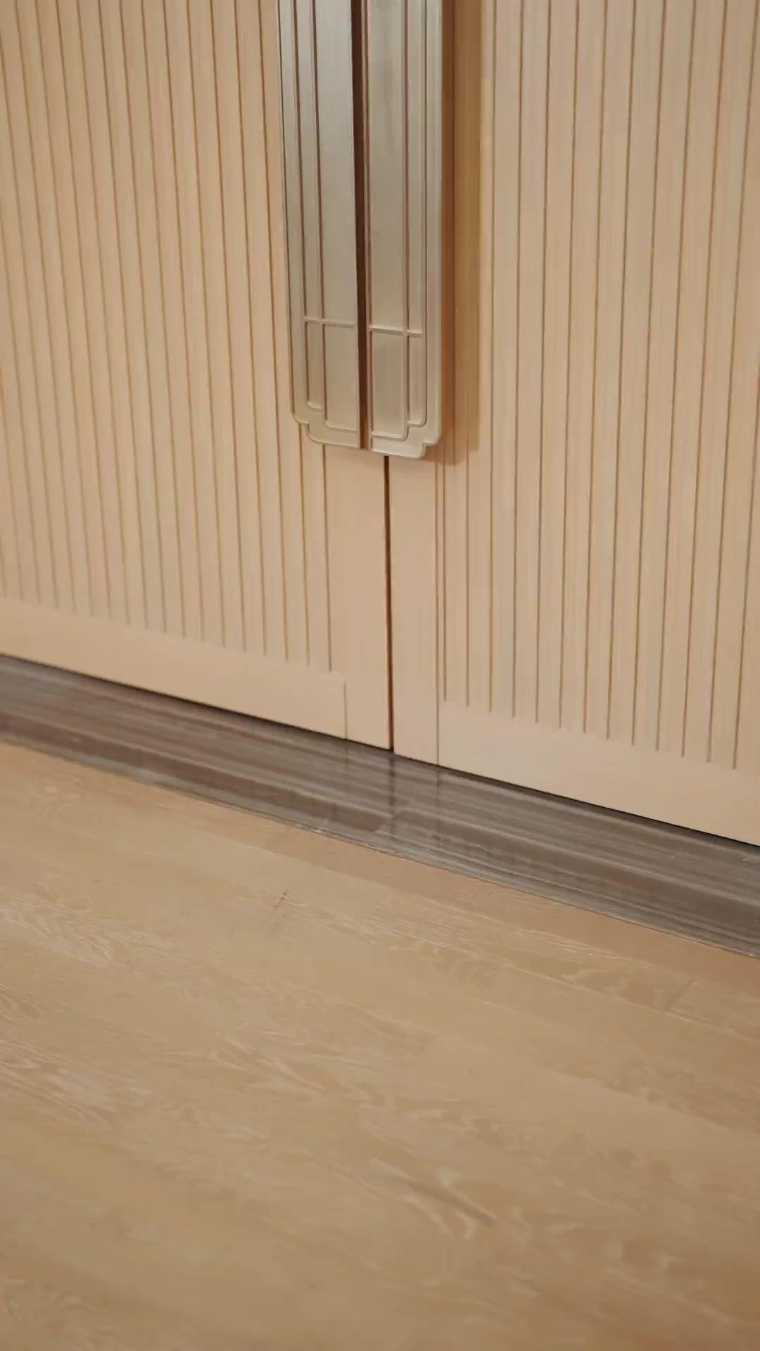 بعد أن تُركت... صنعت مجدي عبر جرّة الماء