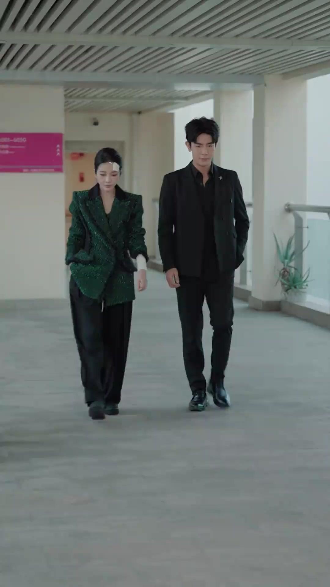 (Doblado) Intolerable