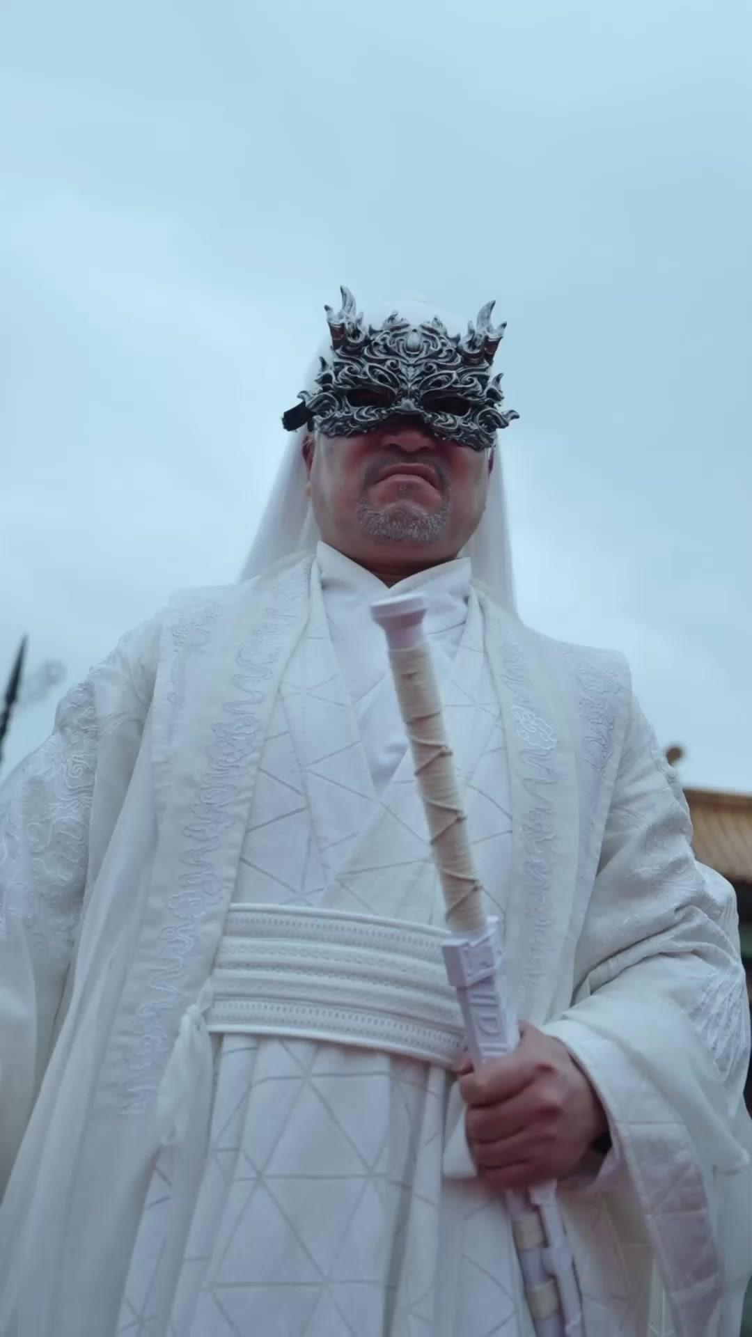 (डबिंग) किशोर खड्ग सम्राट