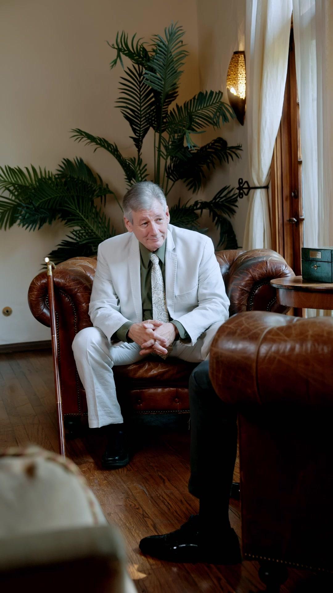 Atrapada como niñera del magnate