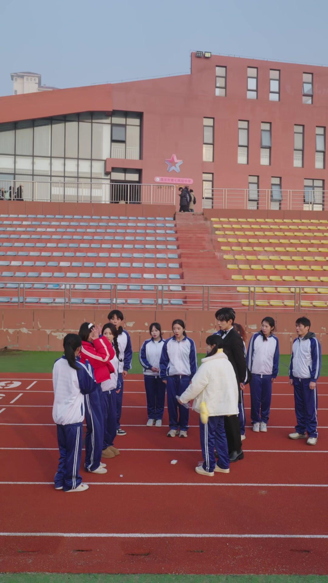 貧乏家族？どう見てもおかしい