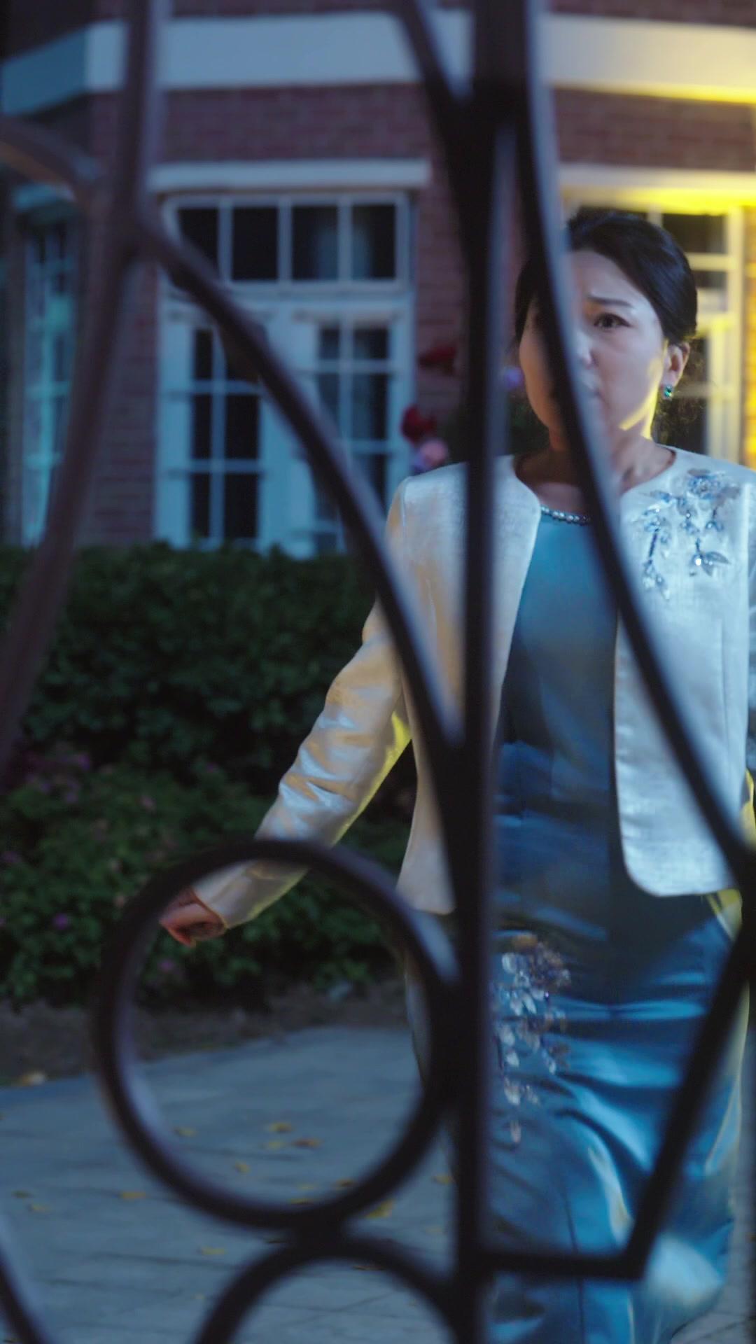  Keluarga Penuh Rahasia