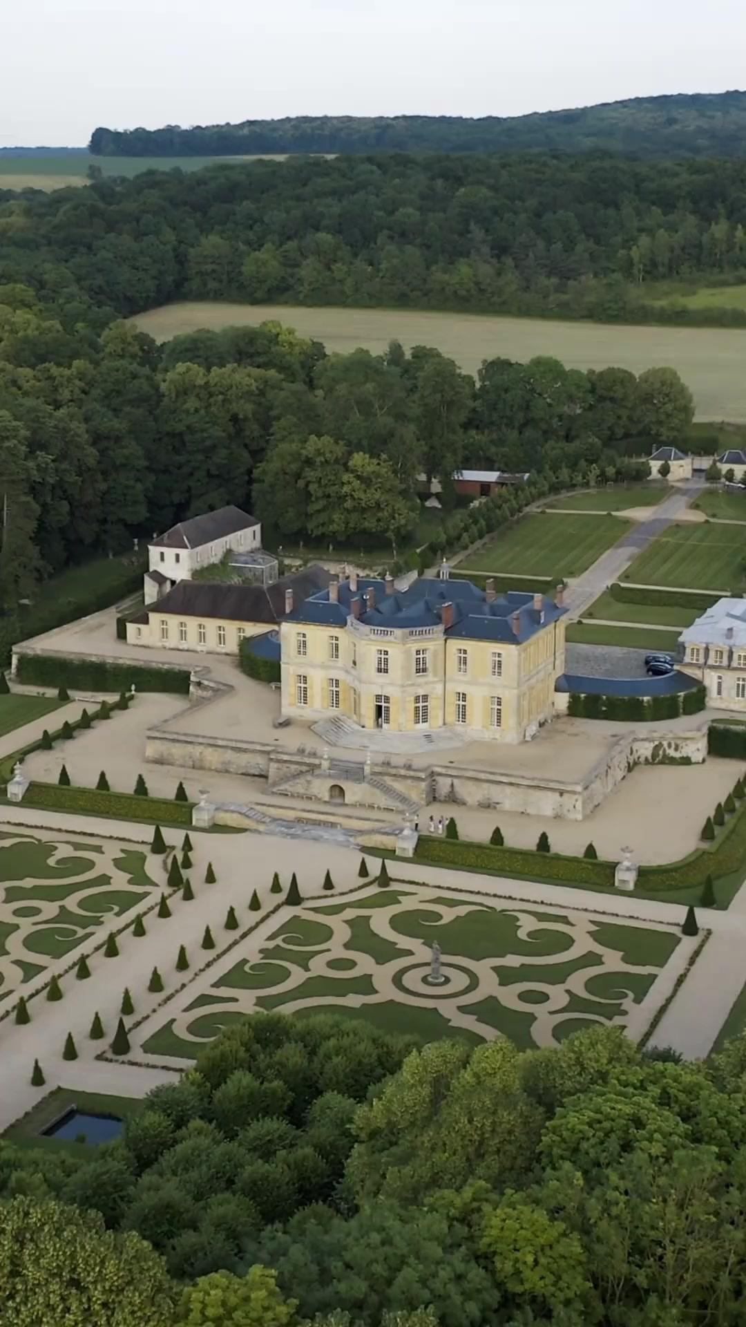 Minha Esposa Me Ama Secretamente Há Anos?!