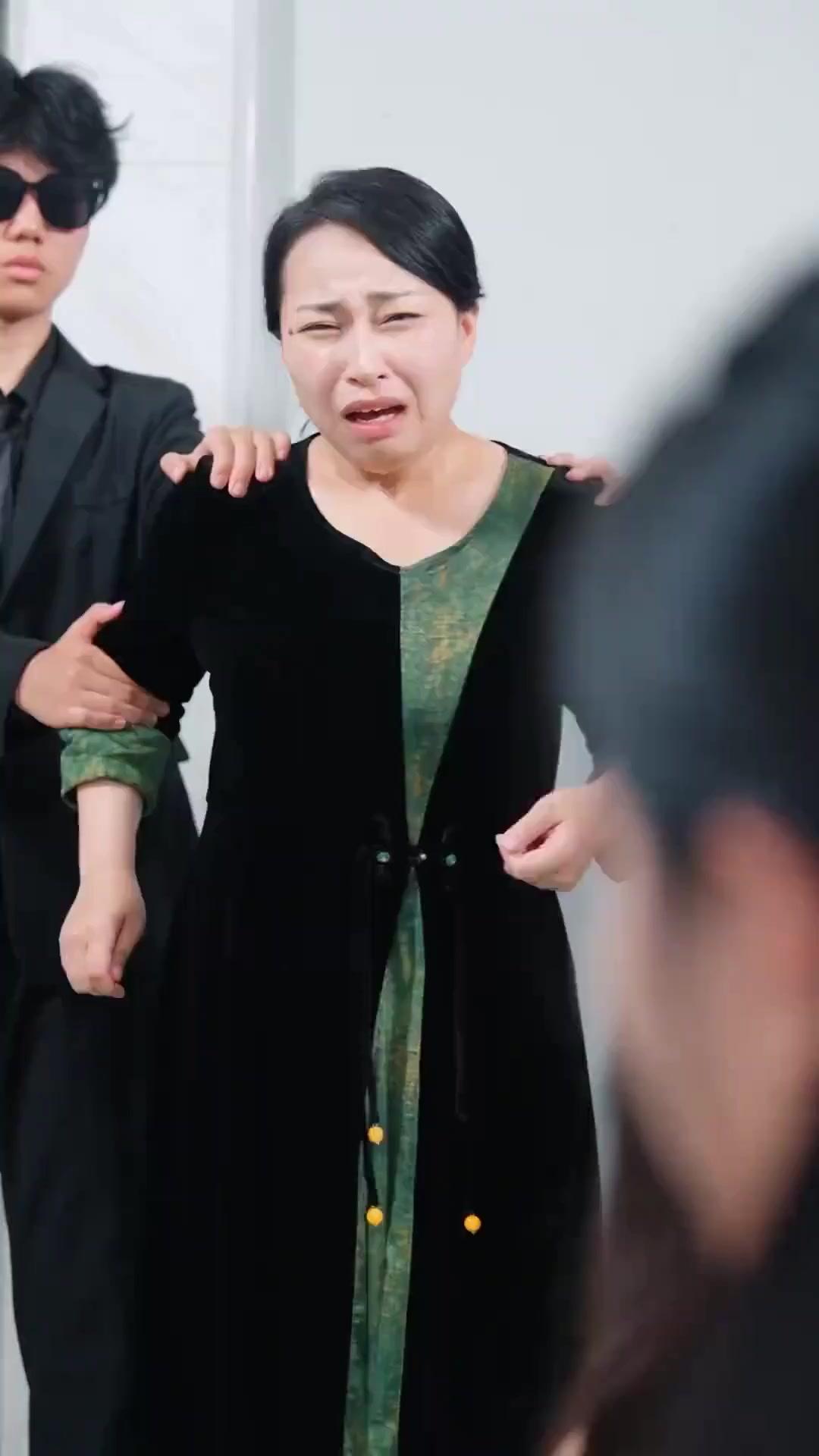 (Doblado)El plan detrás de su ternura