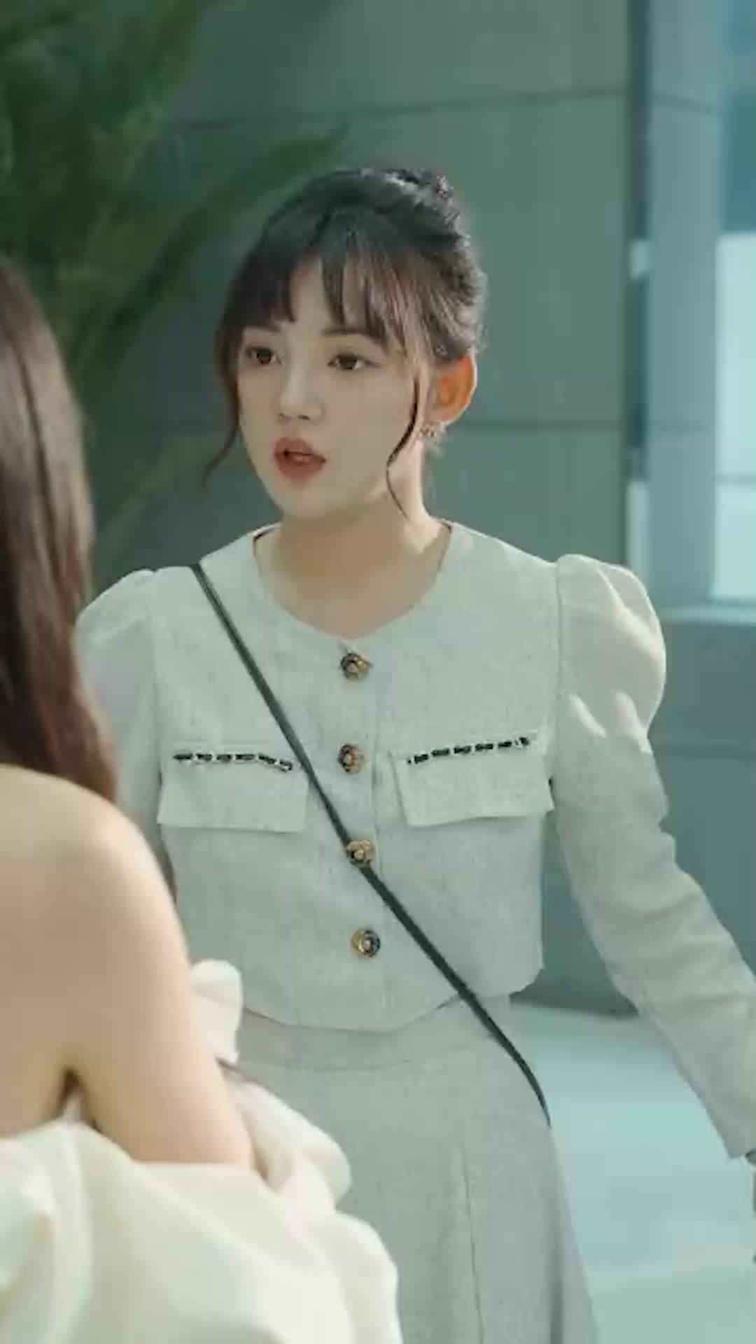 Ani Evlilik Tatlı Eş Büyük Patron