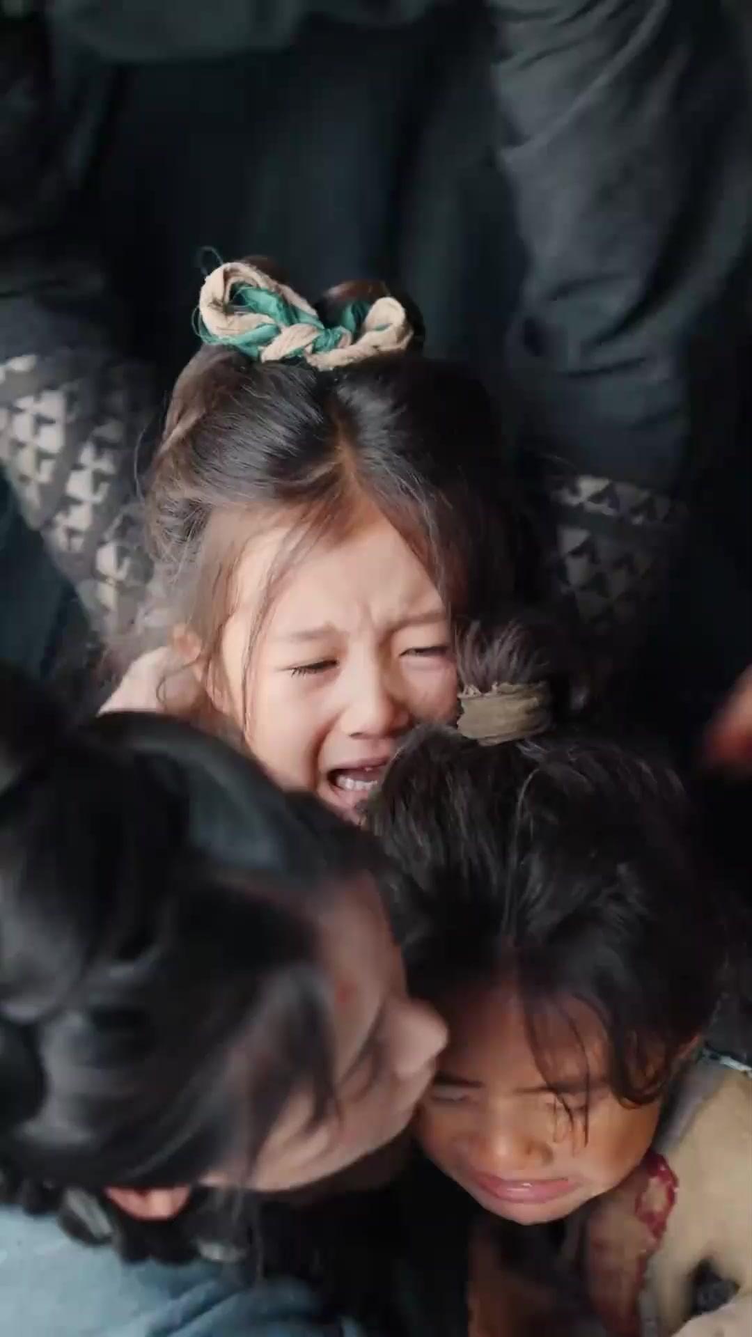 (พากย์เสียง) เมื่อบุปผาร่วงโรย