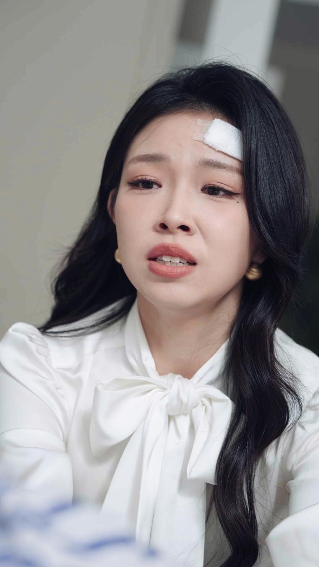 Wanita Misterius Bertopeng