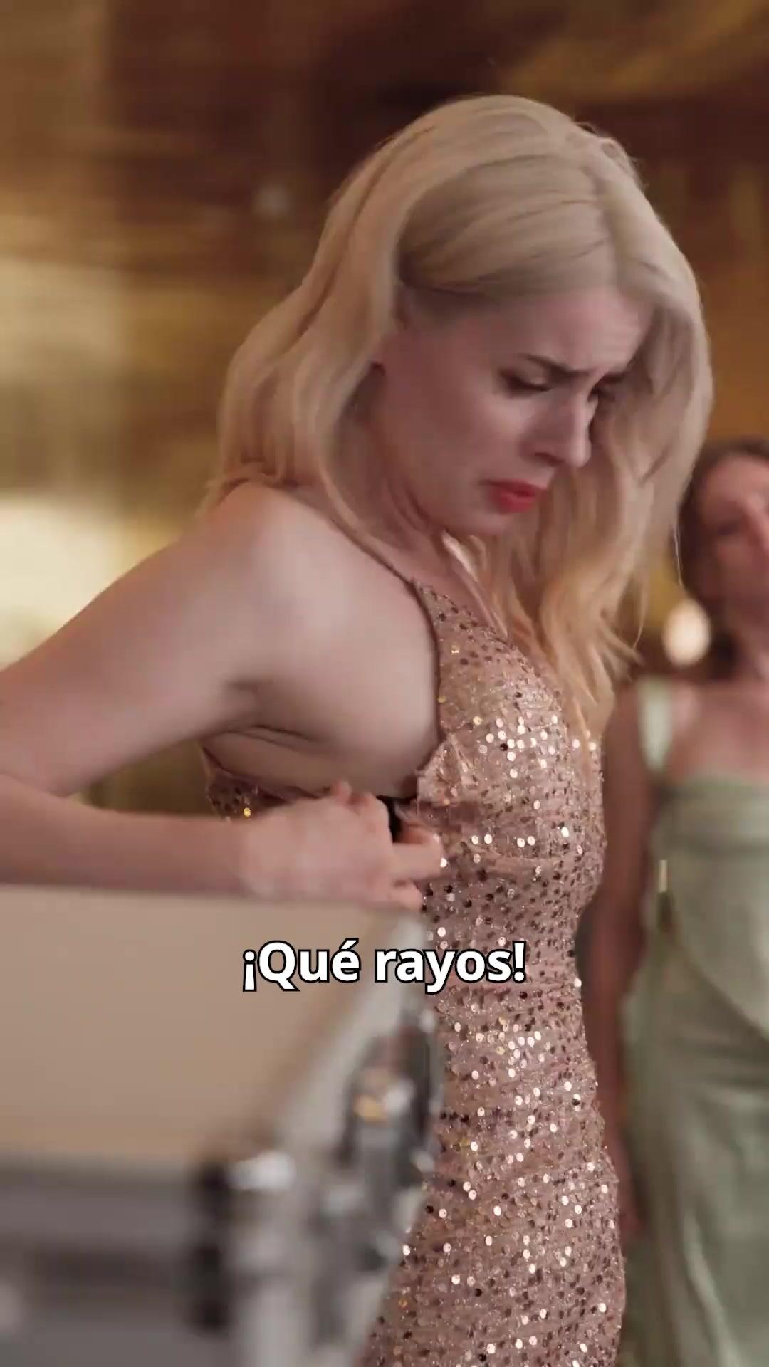 (Doblado) Él no es tu esposo