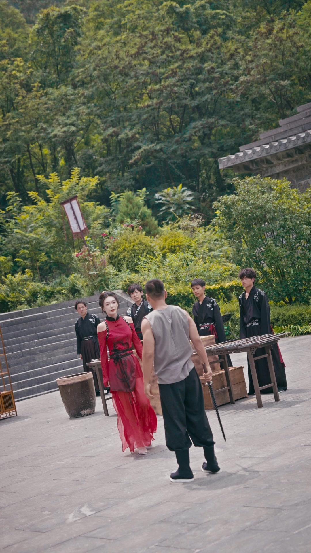 Der Gott der Klingen