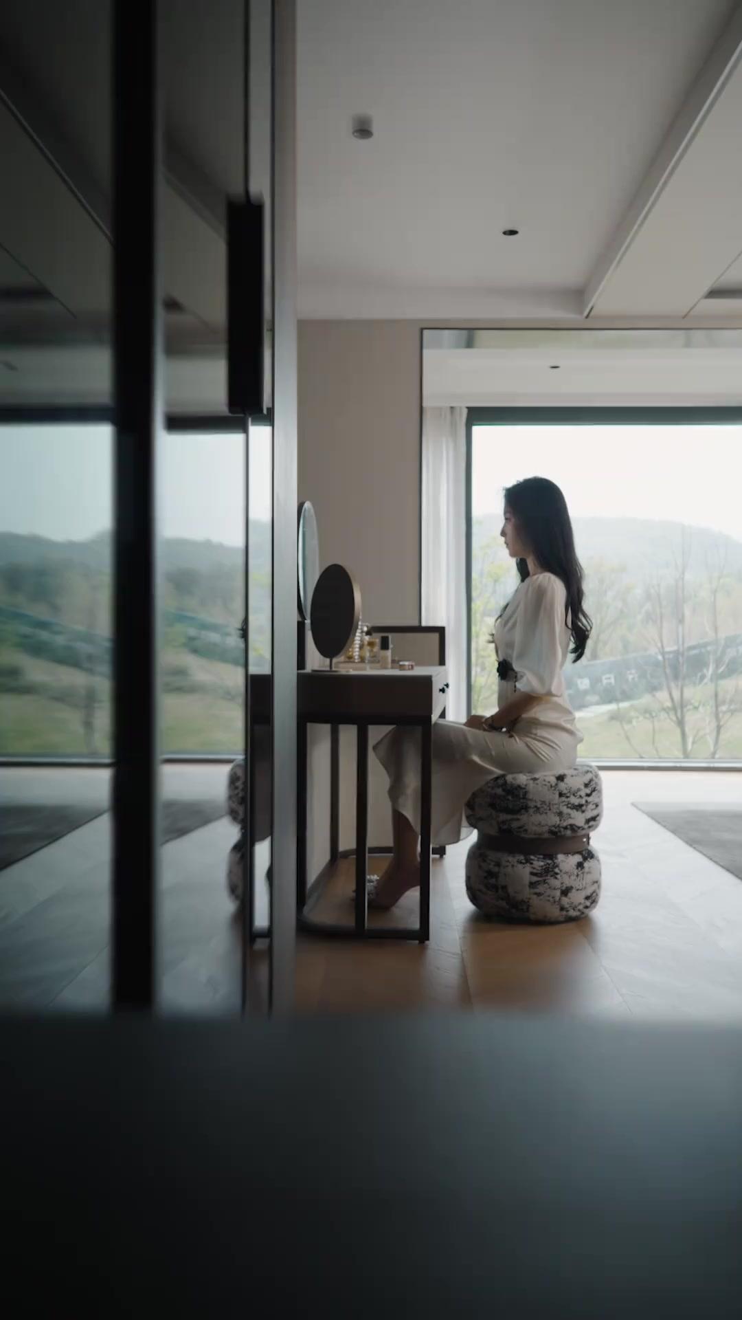 (Dubbed)Emerged from the Ashes