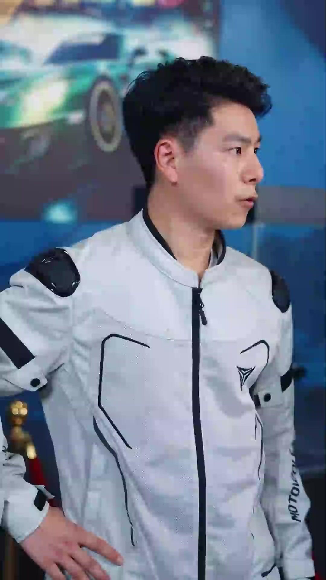 (Sulih suara)Gaspol! Pembalap Hebat