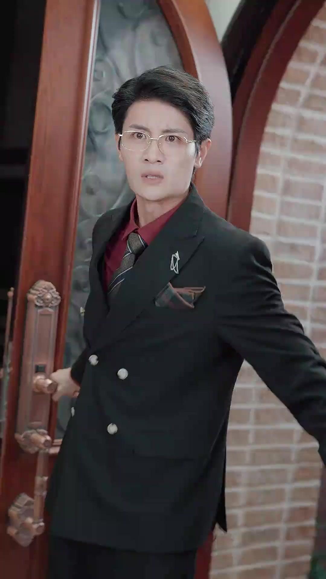 (Sulih suara)Cinta berubah menjadi benci