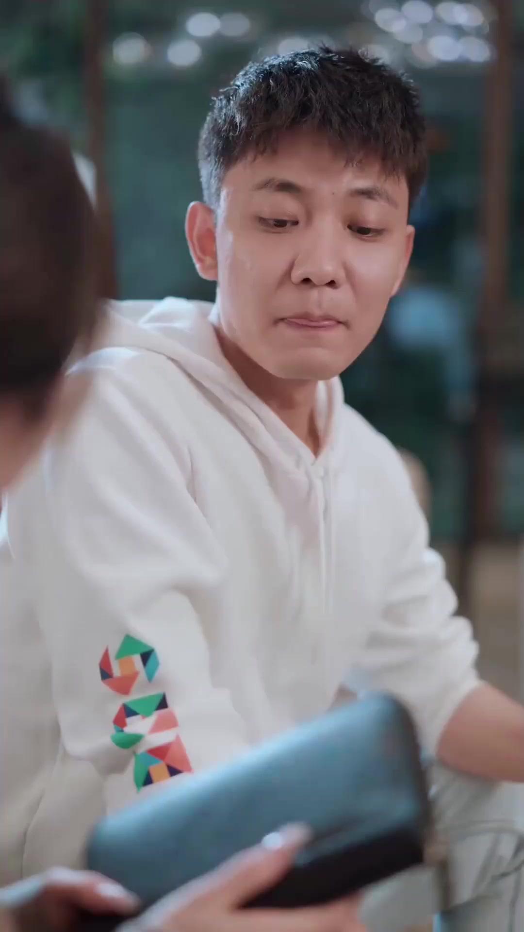 Tras la máscara del amor