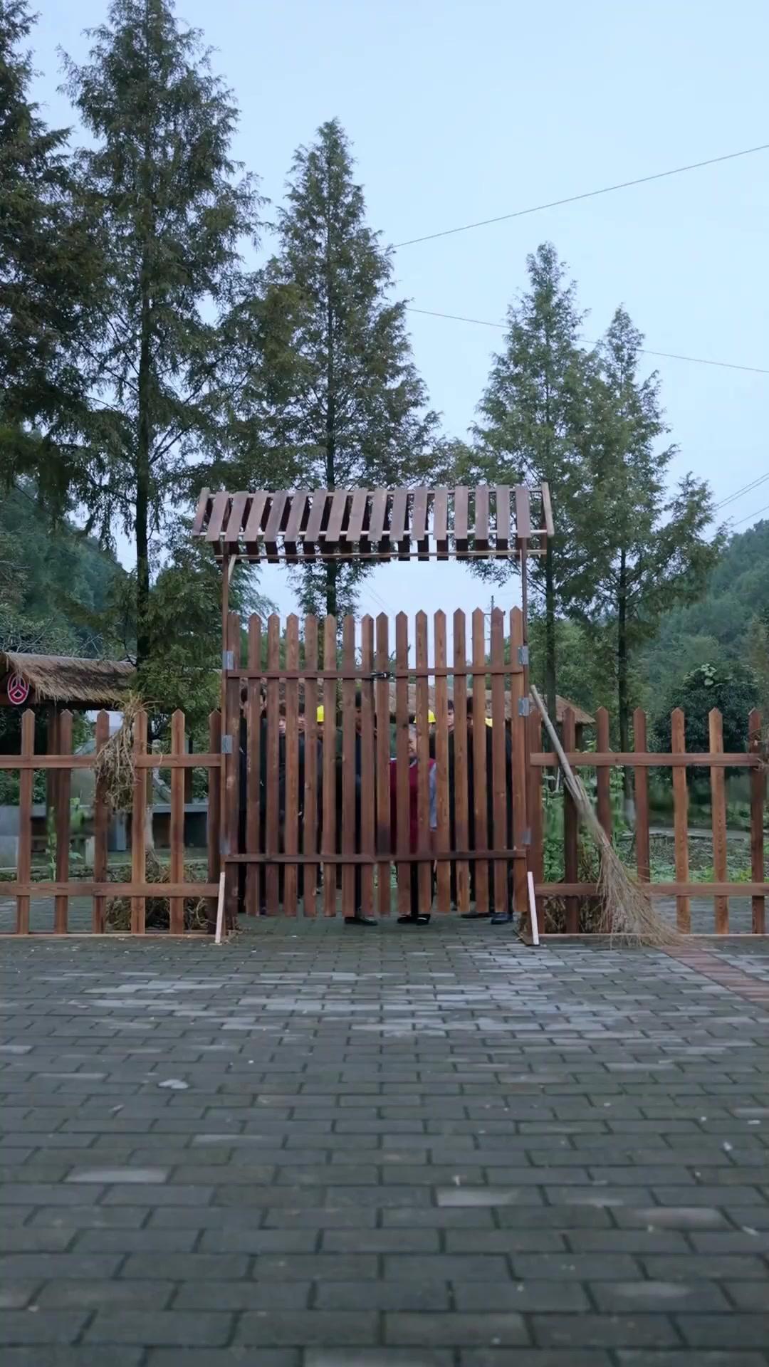 Meine kleine Unterweltsrichterin