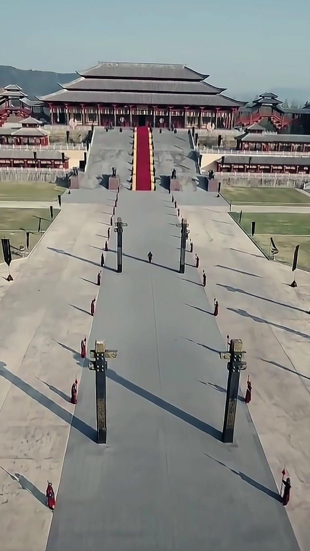 Kurak Topraklarda Bir Lale