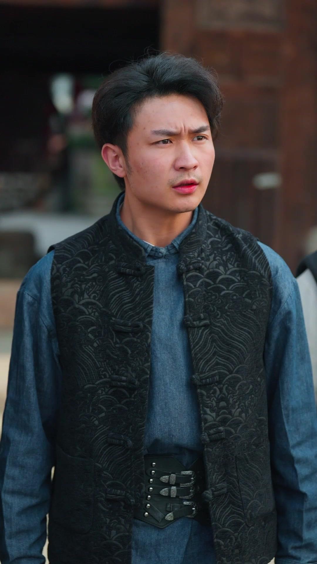 Mocked Driver, Hidden King