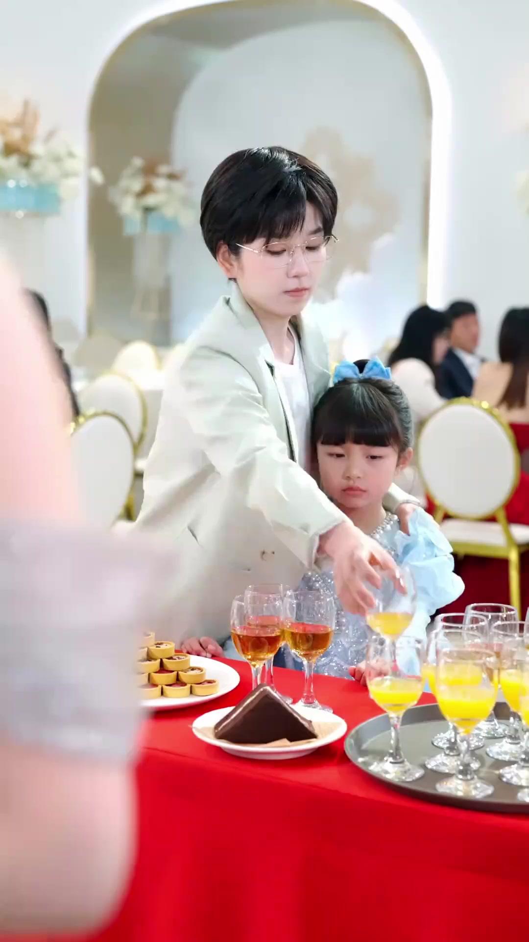 Bonda Lima: Gagah Dan Menawan