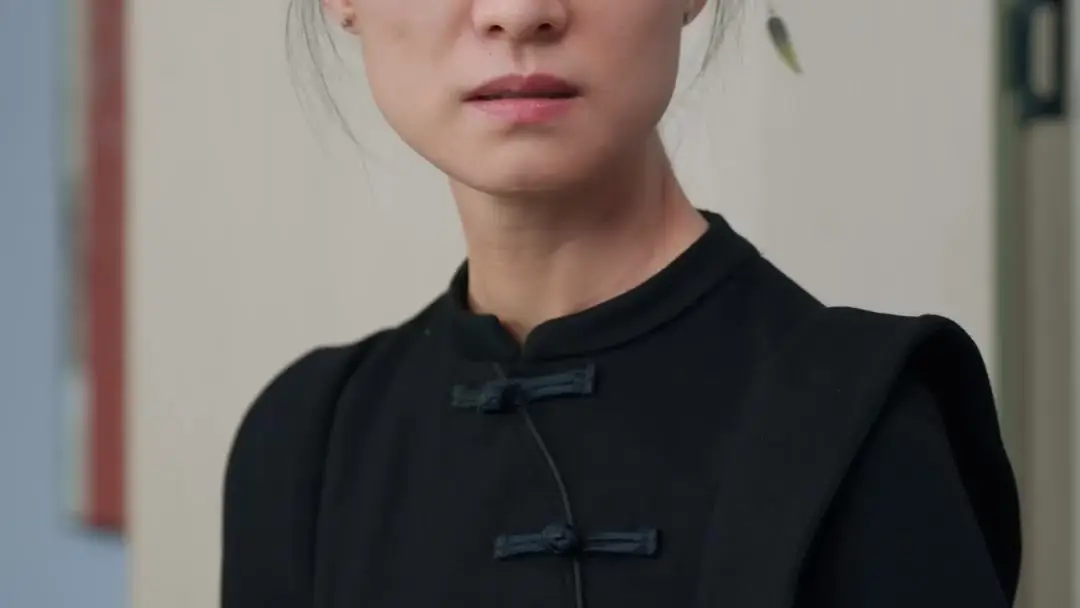 Echoes of the Bloodline: When the Qipao Speaks Louder Than Words