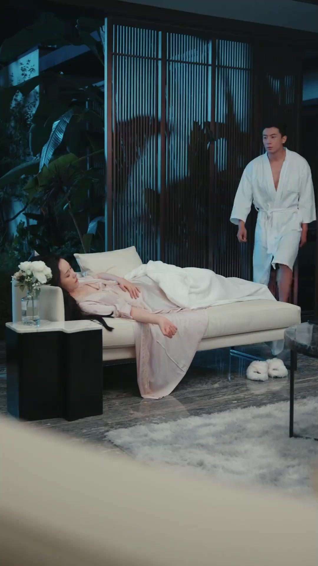 My Icy CEO Can't Resist Me