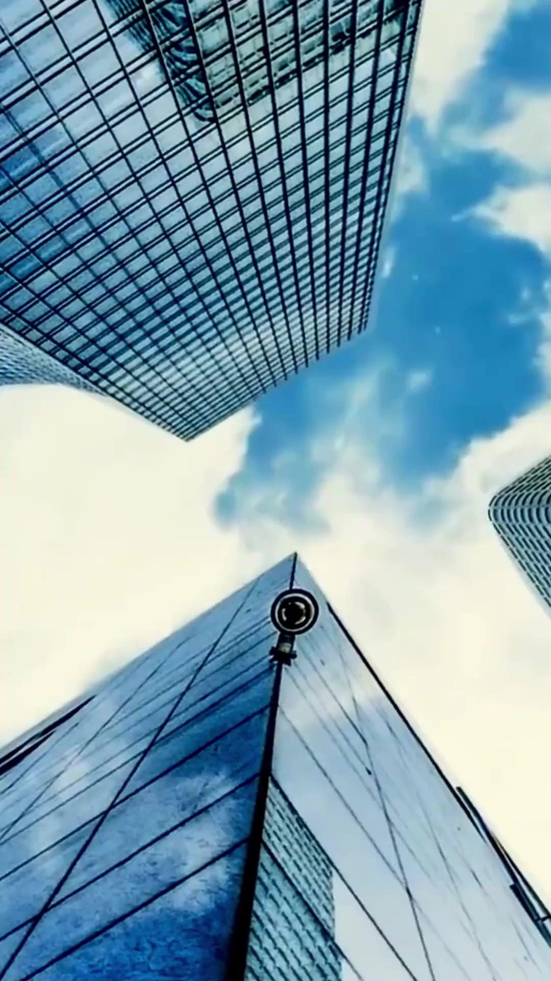 Para kakak yang sedih karena kepergianku