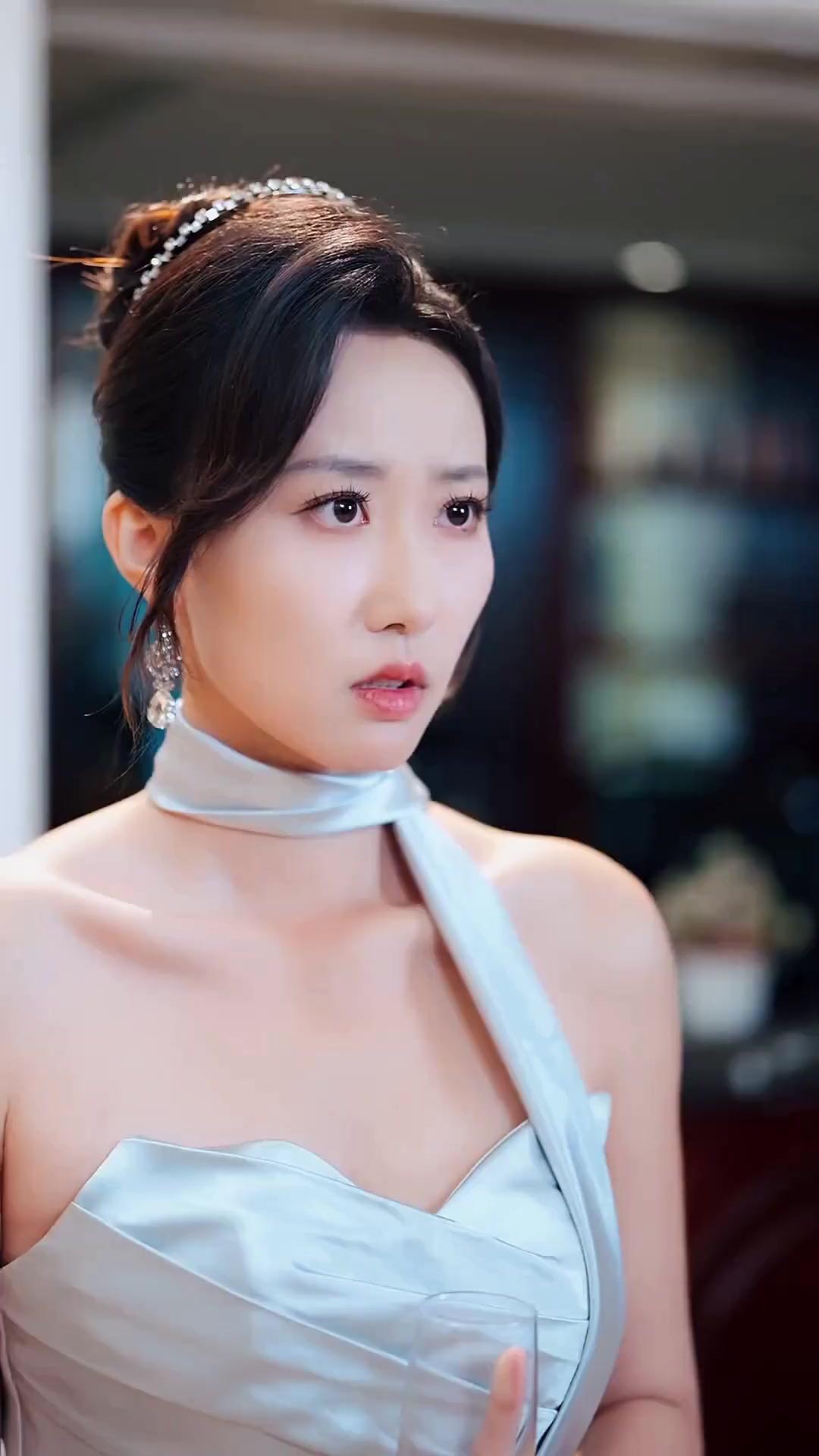 (Dubbed)Where Past Fades, Love Departs