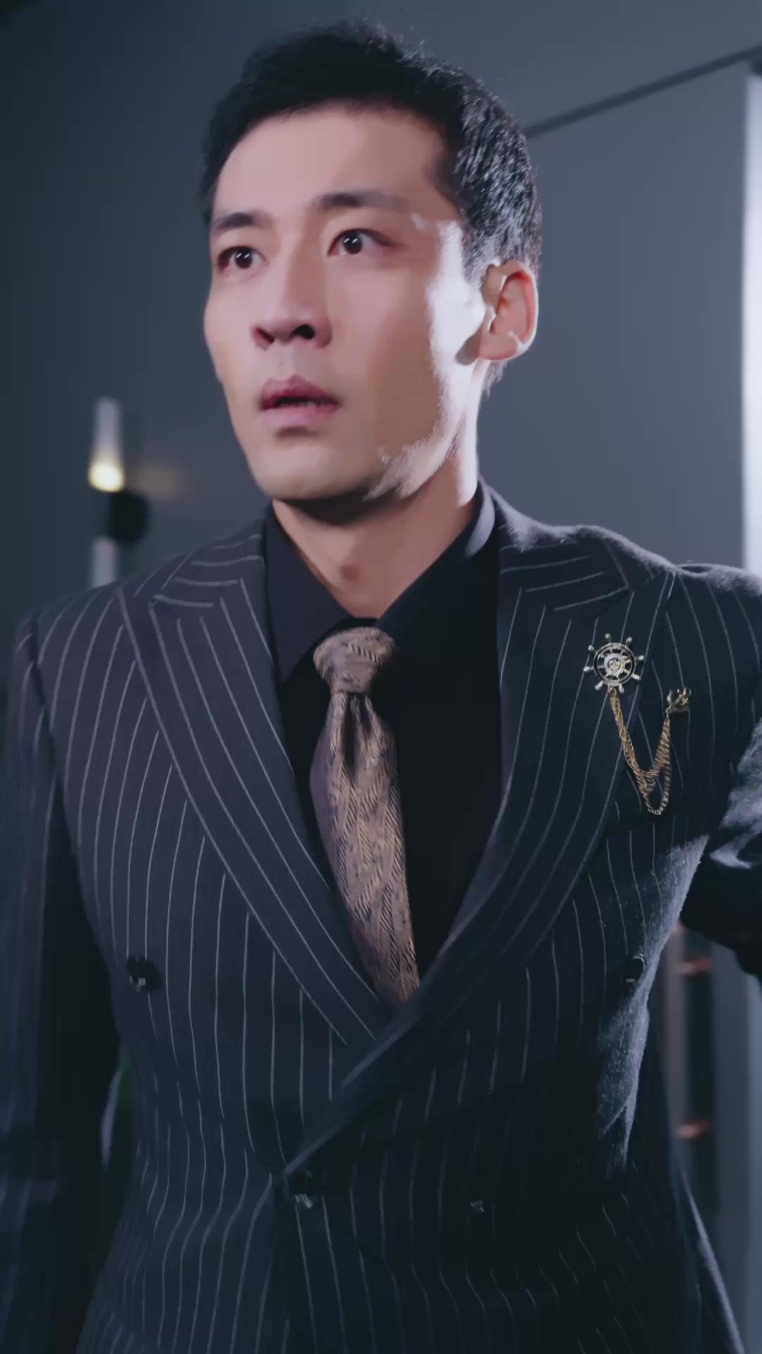 Bajo la toga, favoritismo por ella