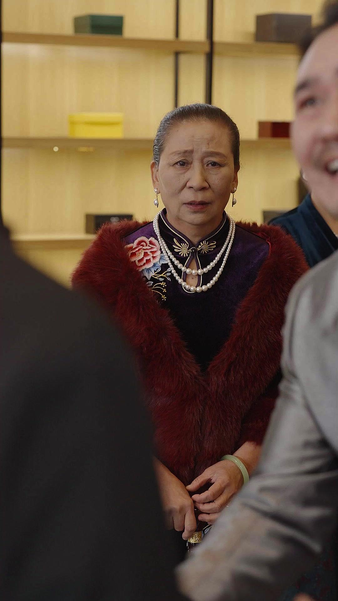 Aile Yemeğinde Masayı Devirdim