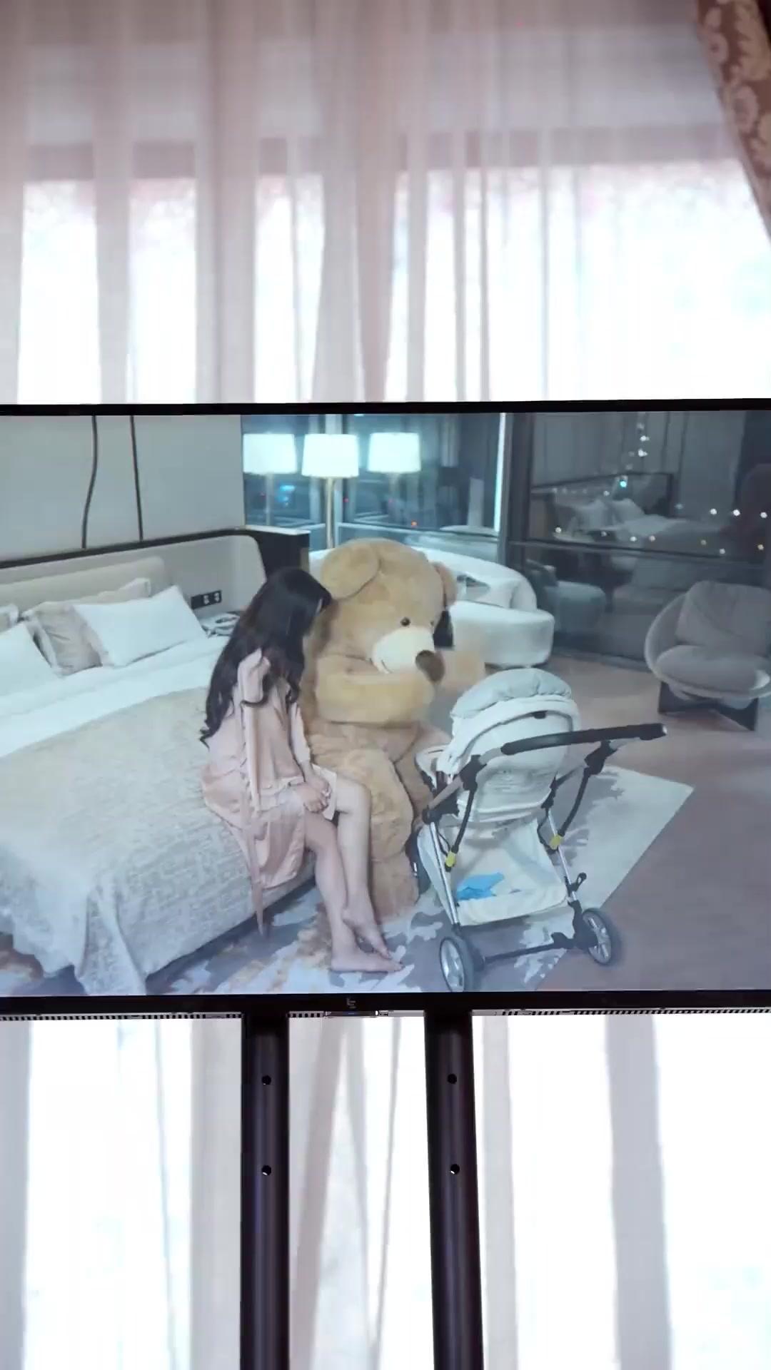 (Sulih suara) Apa Rahasia Boneka itu?