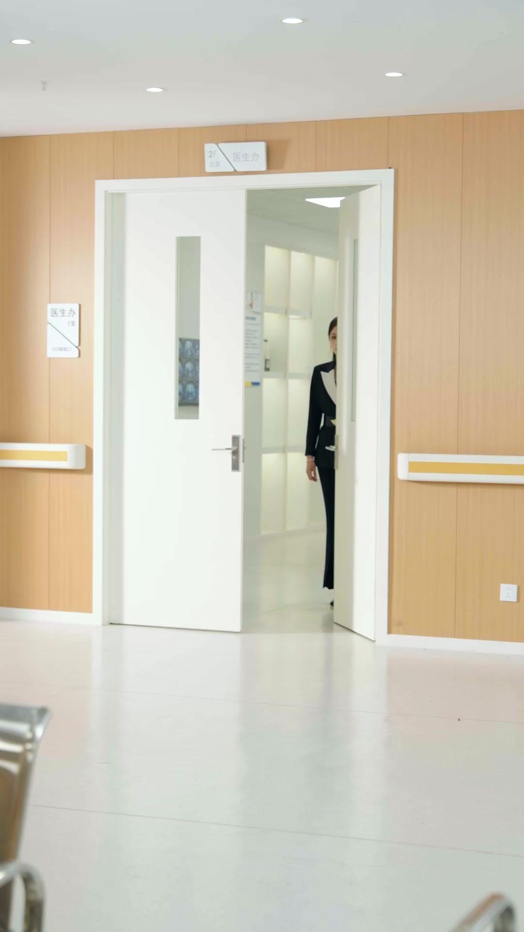 Phoenix Man vs. Billionaire Queen: Downfall