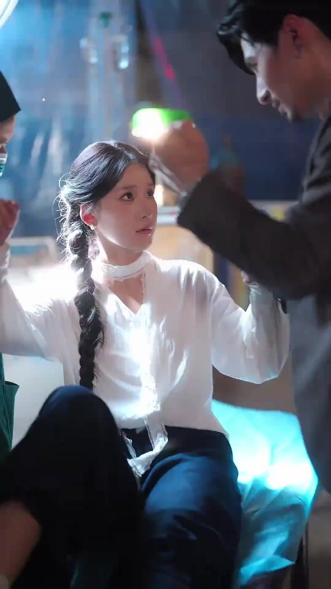 Bí Mật Của Thiên Kim