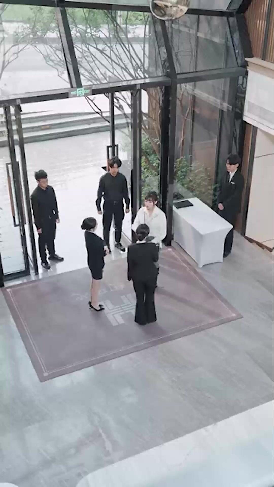 Matrimonio lampo, la dolce moglie è un grande capo