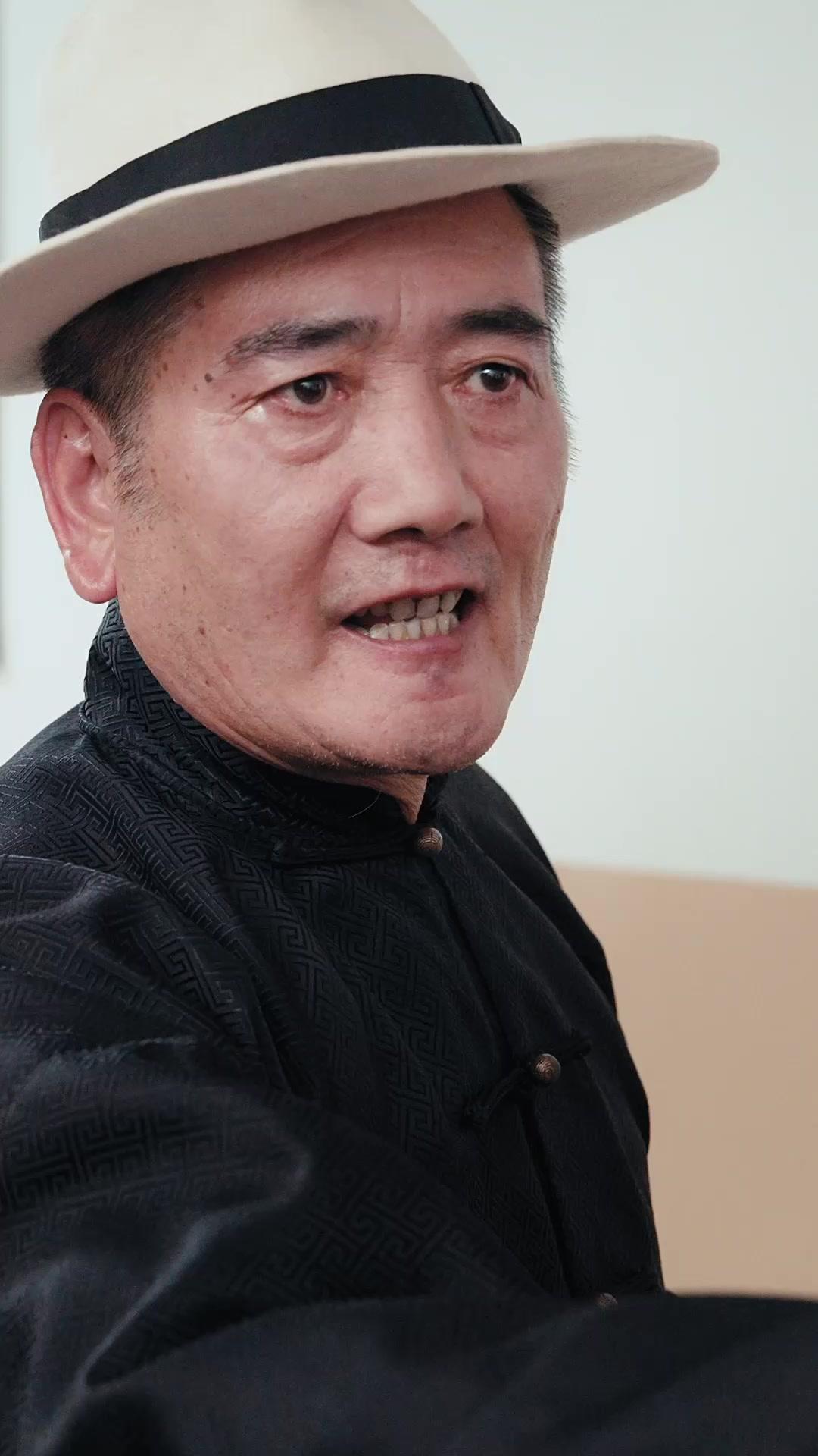 مودة القمر، شوق أبدي