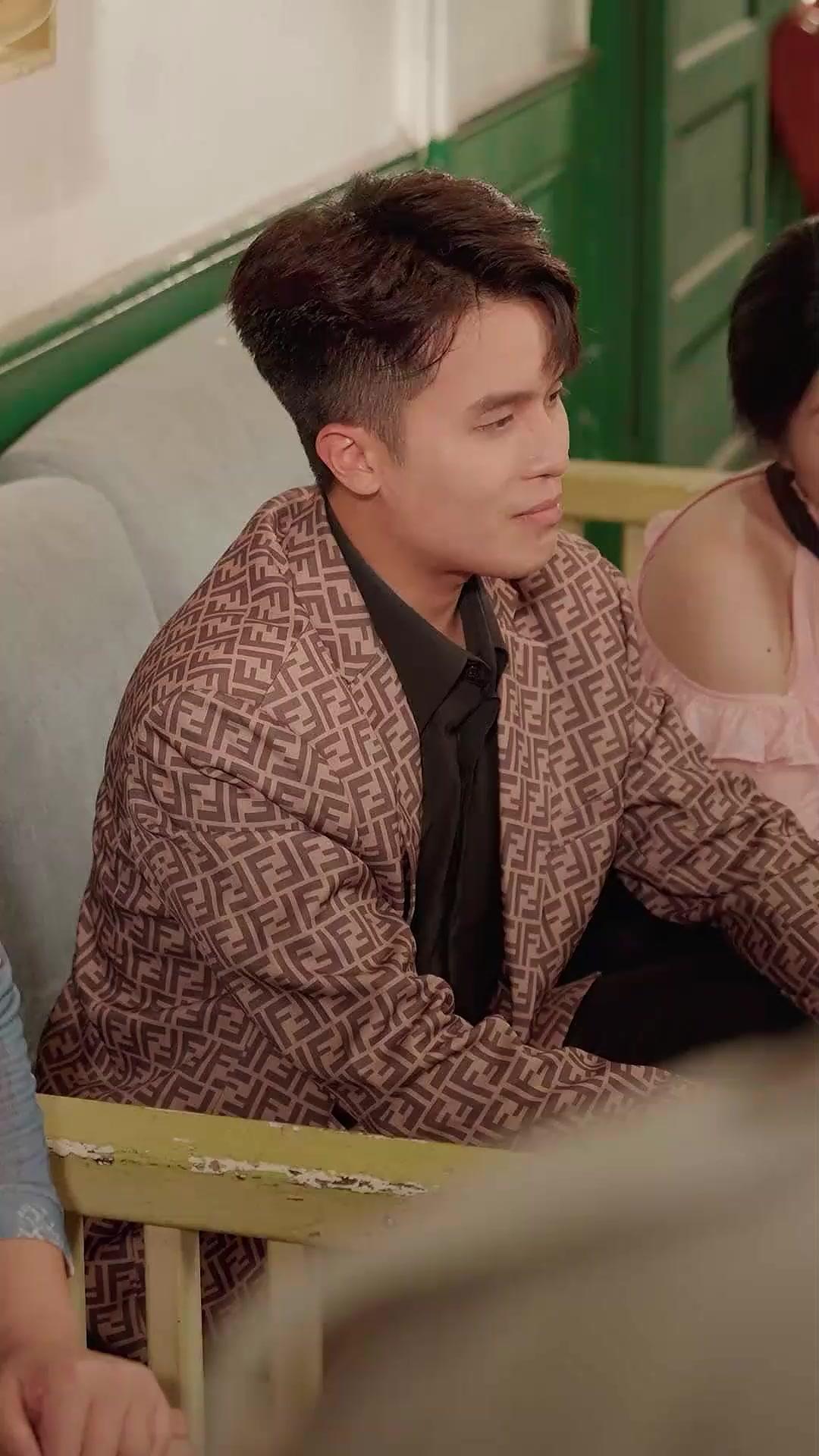 (Sulih suara)Cahaya di balik gelap