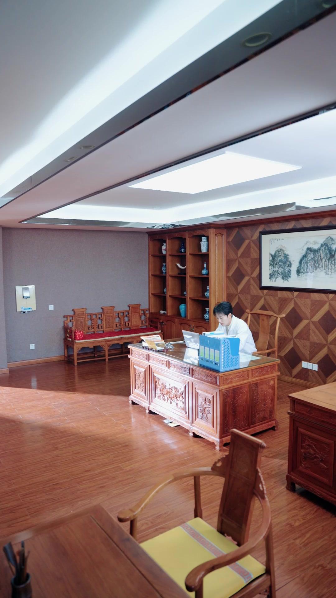 They Want a Male Nurse’s Body!