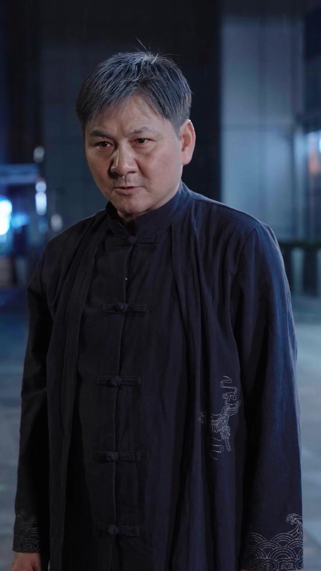  Satpam Yang Punya 3 Tunangan Cantik 