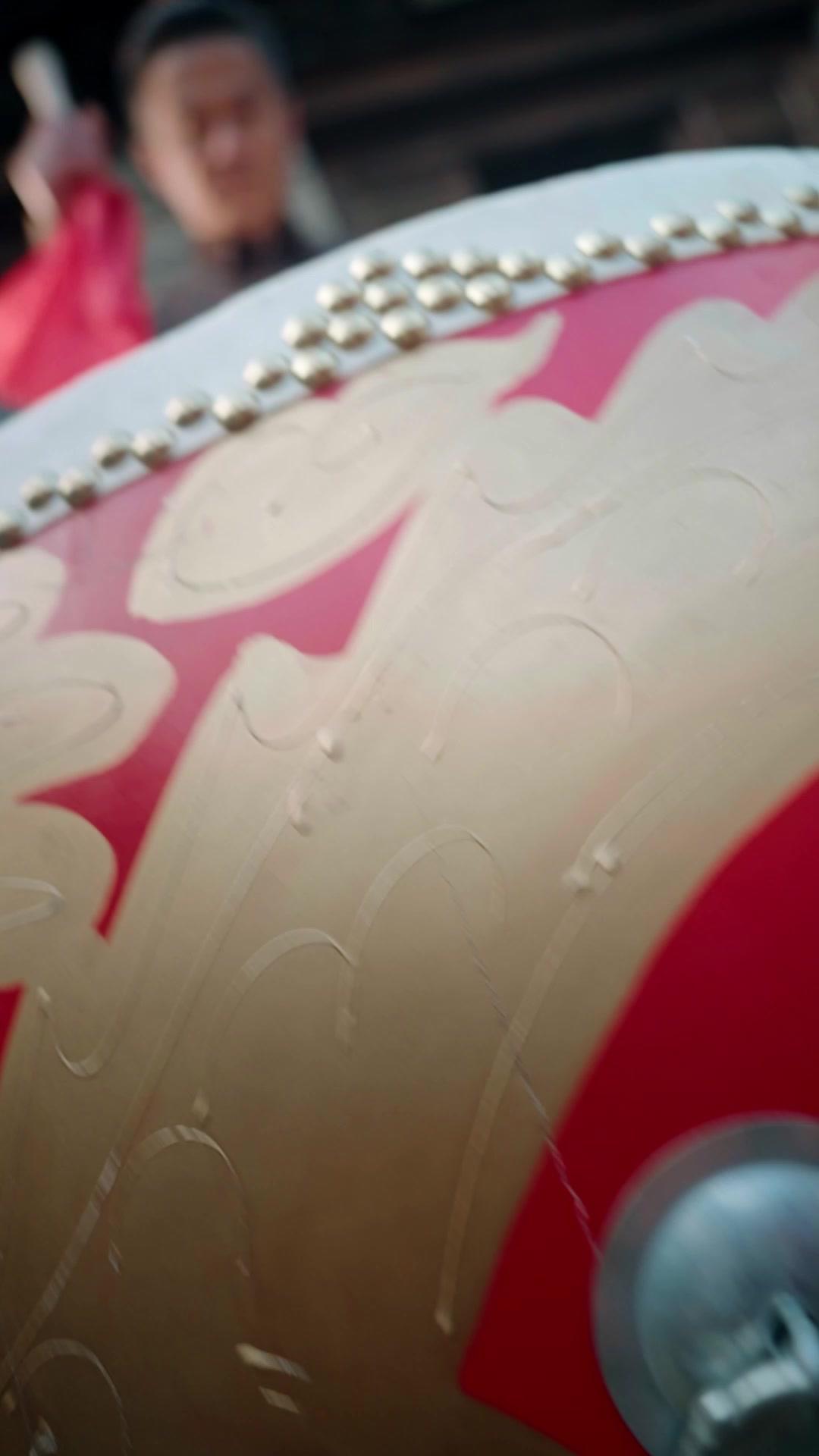 สุ้มเสียงในรอยแผล